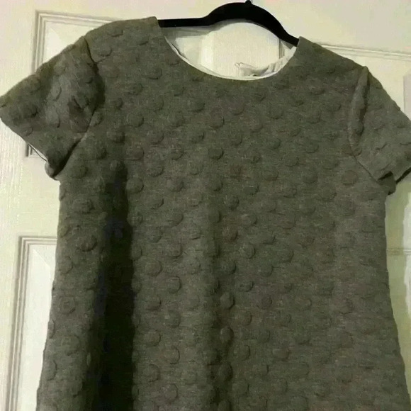 Cece beautiful, textured thick, gray shift dress with circle accents throughout - Picture 3 of 7